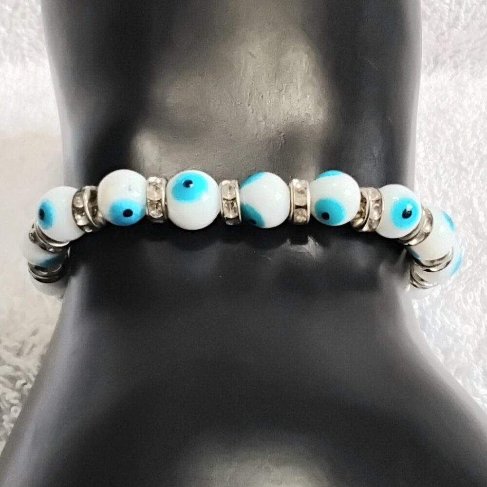 3/$20 8" Beautiful Eyeball Stretchy Bracelet Quality Costume Jewelry!!